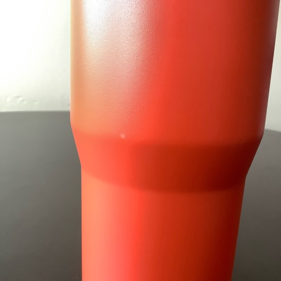 Stanley IceFlow Flip Straw Tumbler 30 oz - Picture 7 of 8